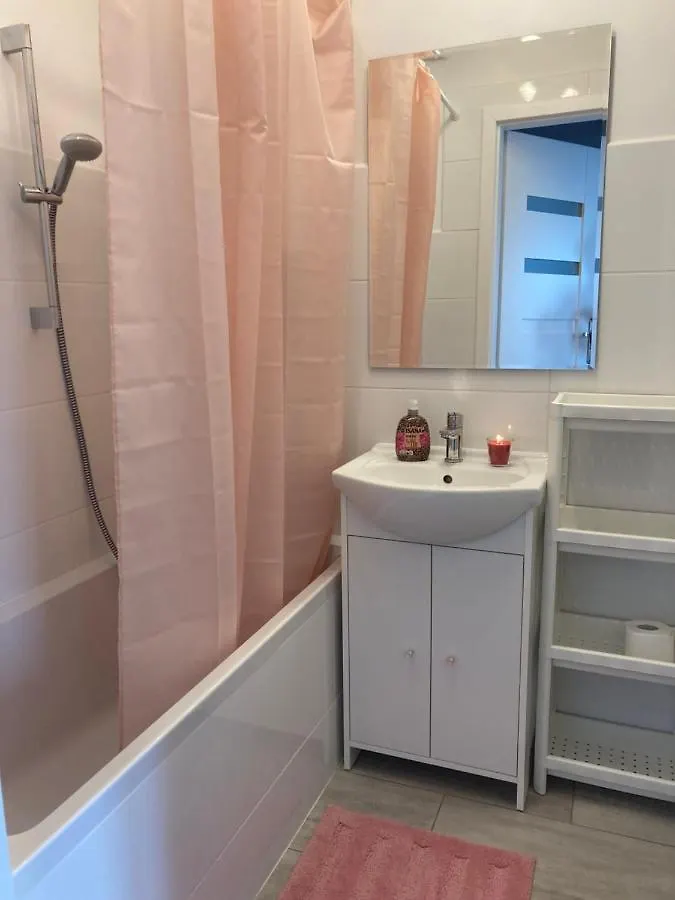 Red Sky Apartment Gdansk